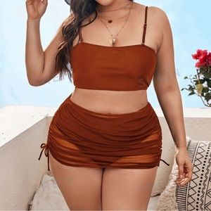 Plus size bikini set with cover up skirt